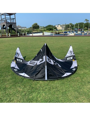 USED Core Xlite Kite-4m-White/Black JUSQU'A -70%! 